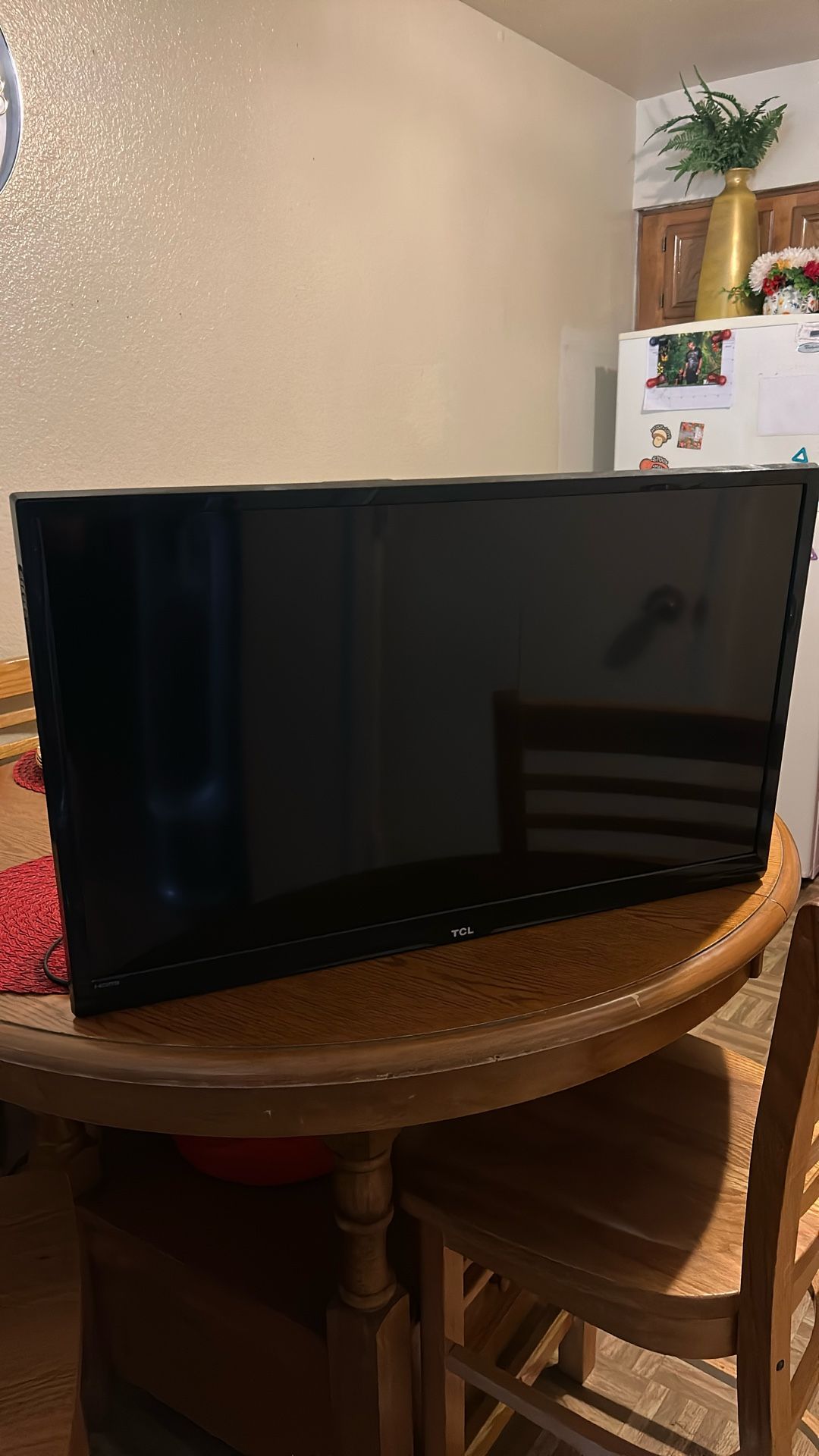 TCL Tv With Wall Mount Attached