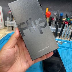 Samsung Flip 4 Samsung Phone