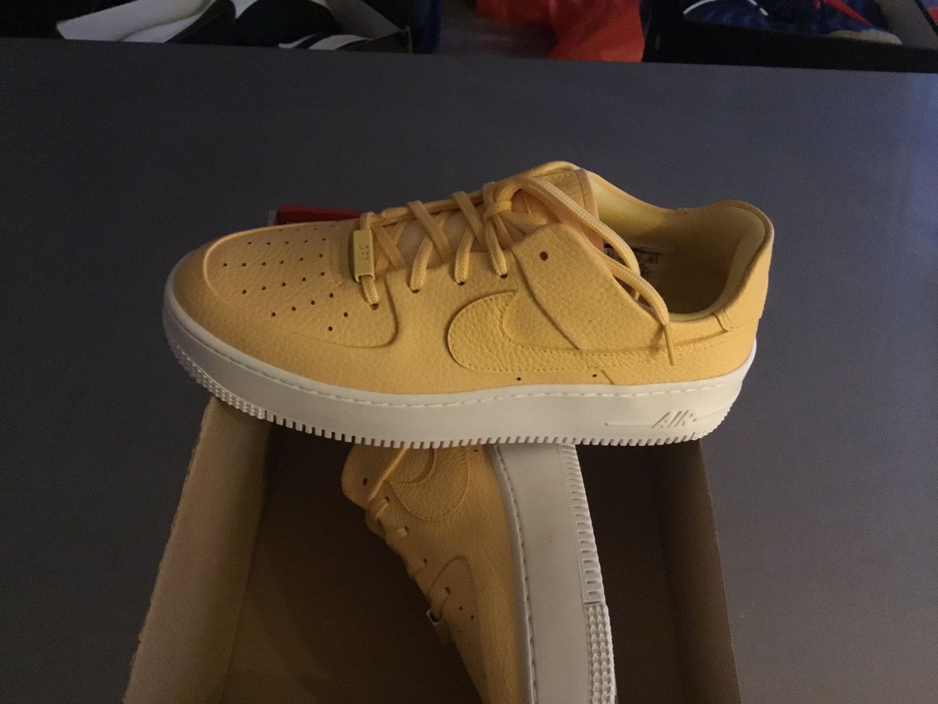 New Women’s Nike AF1 Sage Low size 9.5