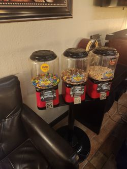 Gumball 3 Head Vending Machine