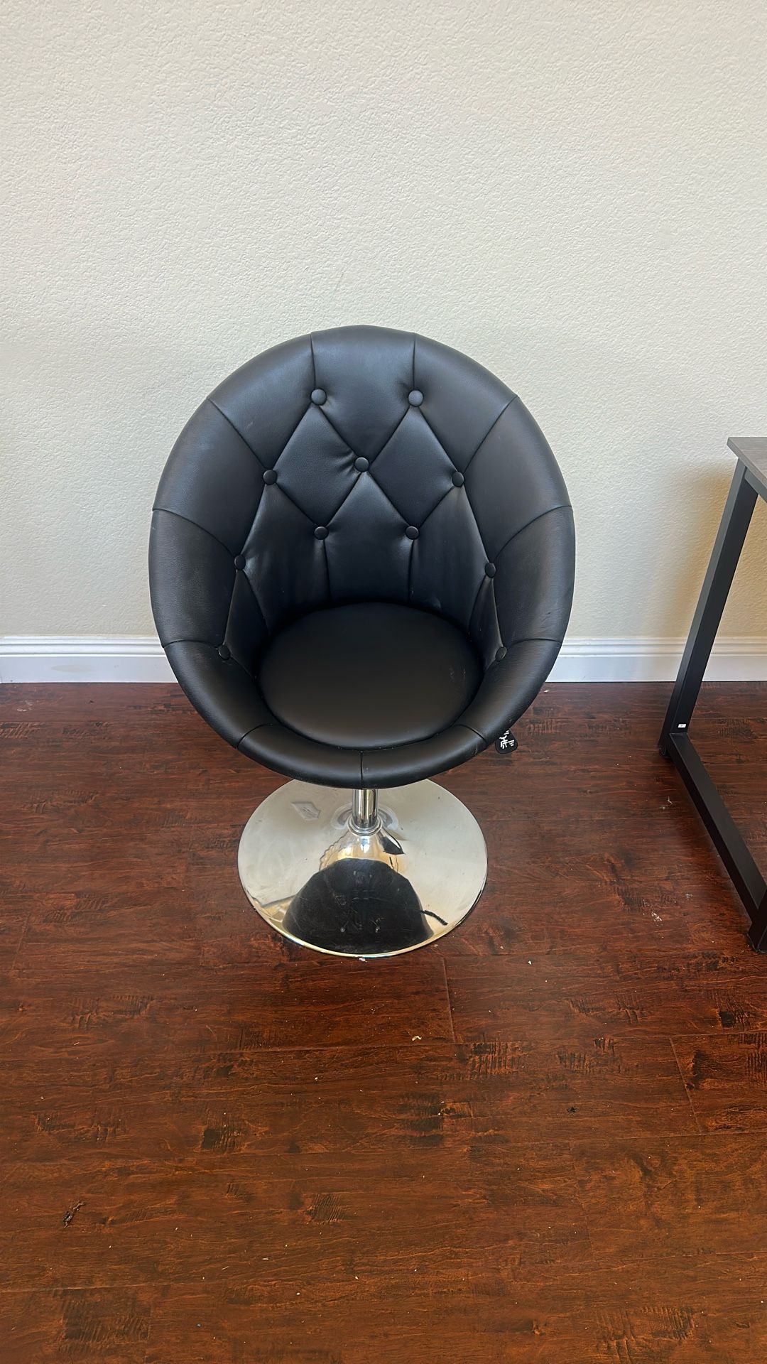 Vanity Chair