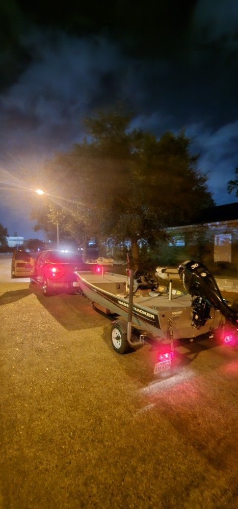 2010 Mercury Bass tracker