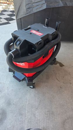 Melwaukee M18 Wet and Dry Vaccum