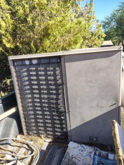 York Commercial HVAC Rooftop AC Condenser Unit
