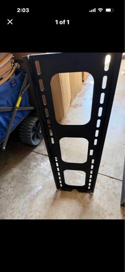 Wall mount tv
