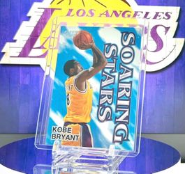 Kobe Bryant HOF "Soaring Stars" Insert Los Angeles Lakers NBA basketball Vintage Collectors Card