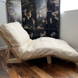 FUTON