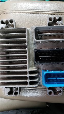 Chevy HHR ECU PCM COMPUTER