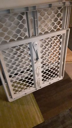 Baby gate