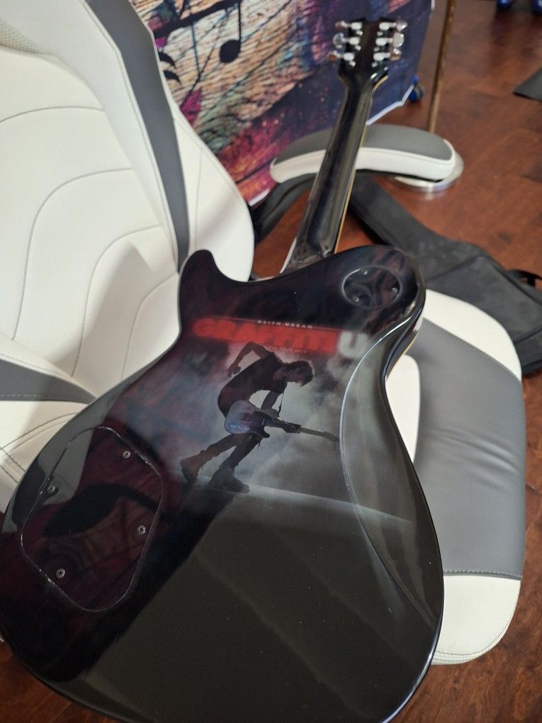 Keith Urban Signed Guitar 