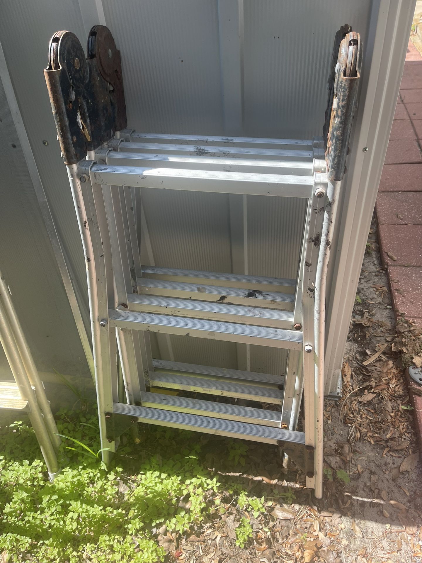 Foldable Ladder