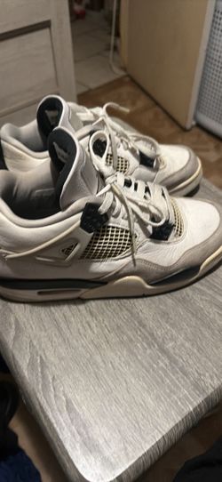 Jordan 4s Military blacks authentic
