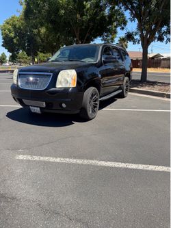 GMC Yukon Denali
