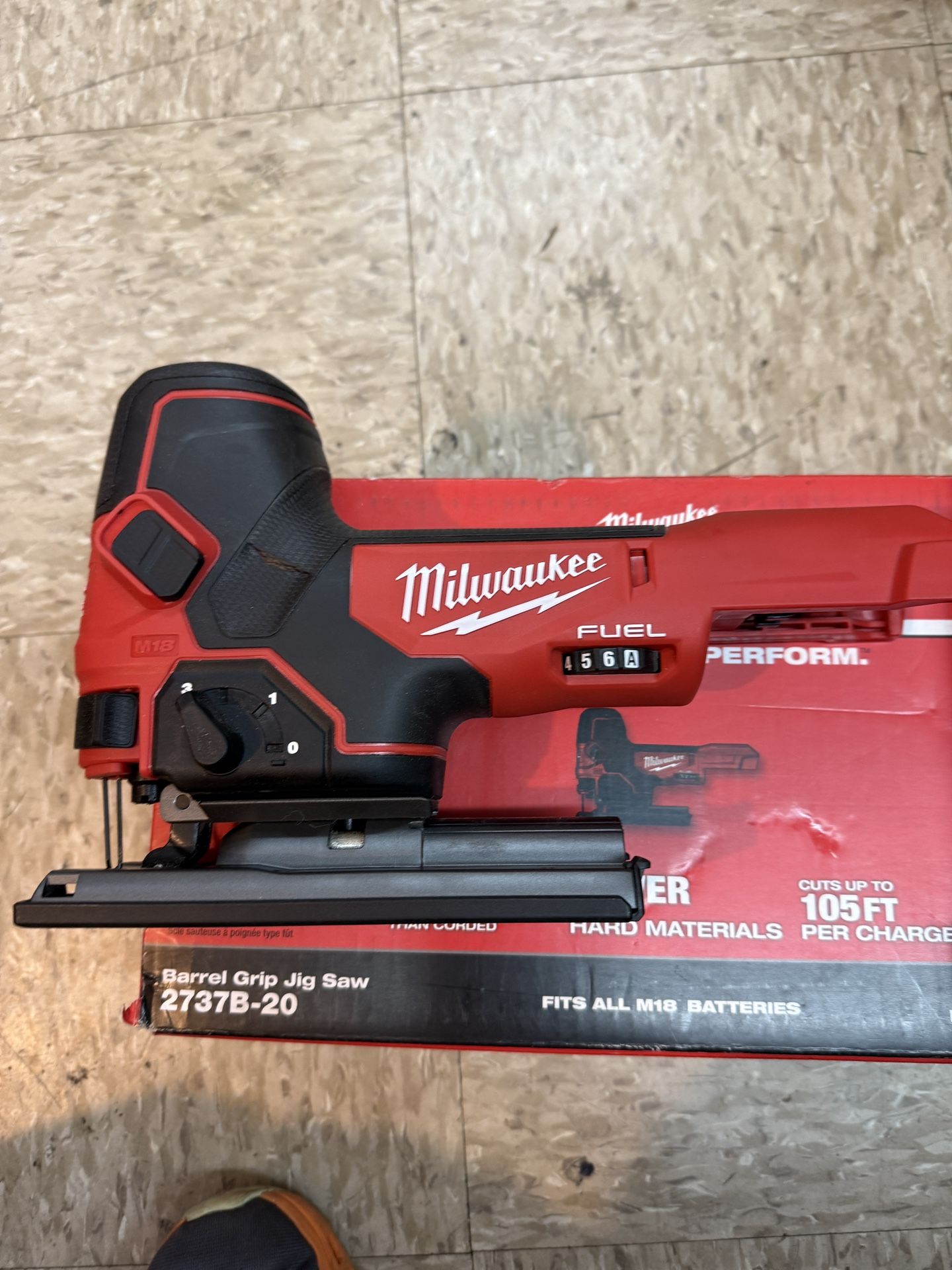 Milwaukee M18 FUEL 18V Lithium-lon Brushless Cordless Barrel Grip Jig Saw (Tool Only)