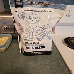 ♡《MY PERFECT PET ♡ LOW PHOSPHORUS PORK BLEND ♡ GENTLY COOKED HUMAN GRADE FOOD FOR DOGS》♡
