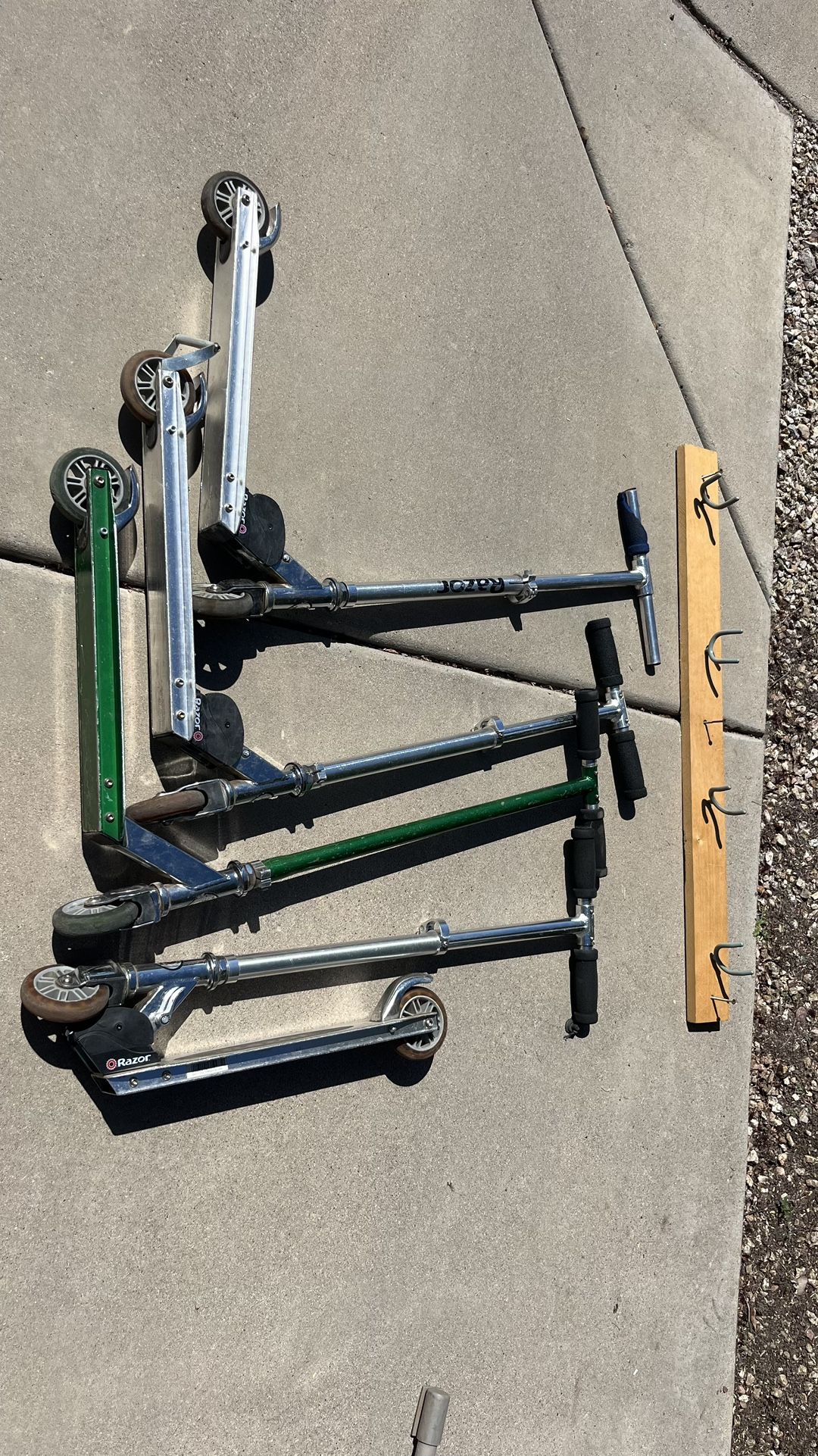 Razor Scooters With Hanging Rack