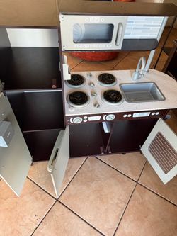 Kids kitchen