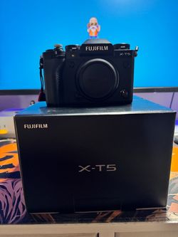 Fujifilm X-T5 Mirrorless Camera Body