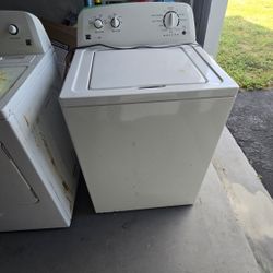 Kenmore Series 100 Washer And Dryer (Set)