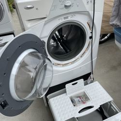 Whirlpool Duet Sport Washer & Gas Dryer