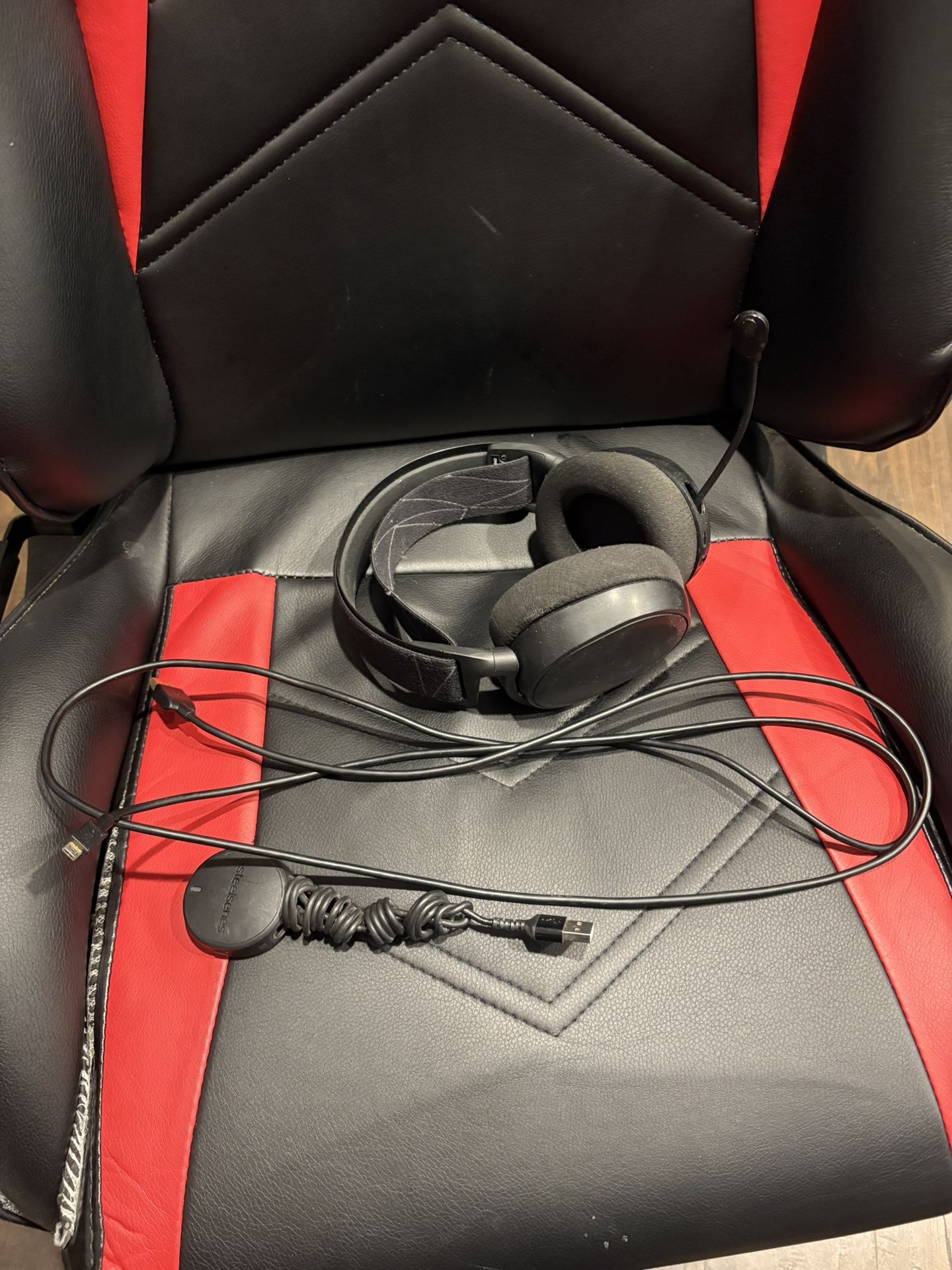 SteelSeries Arctis 7 Black Over the Ear Wireless Gaming Headset