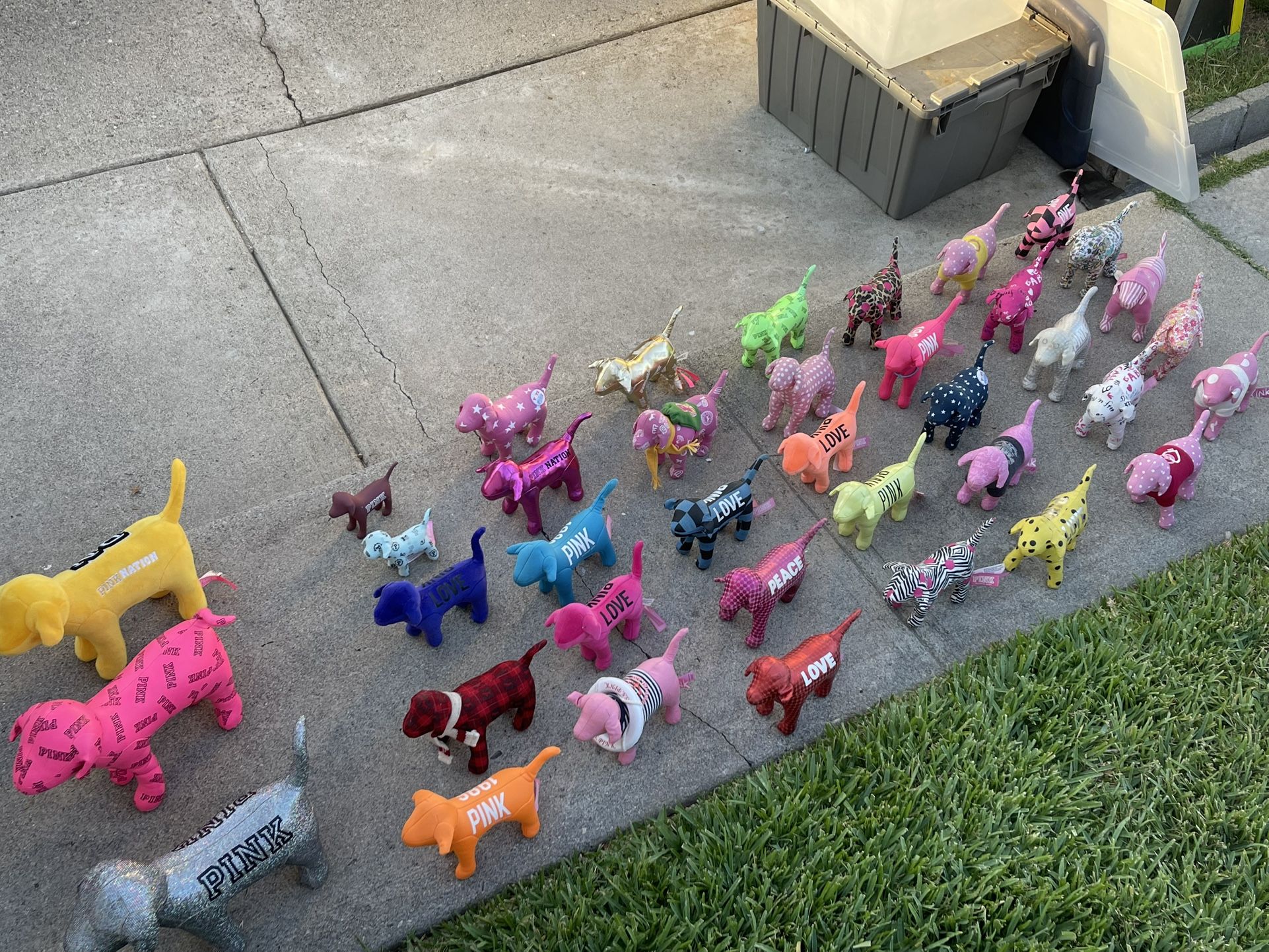 Victoria Secret PINK dogs