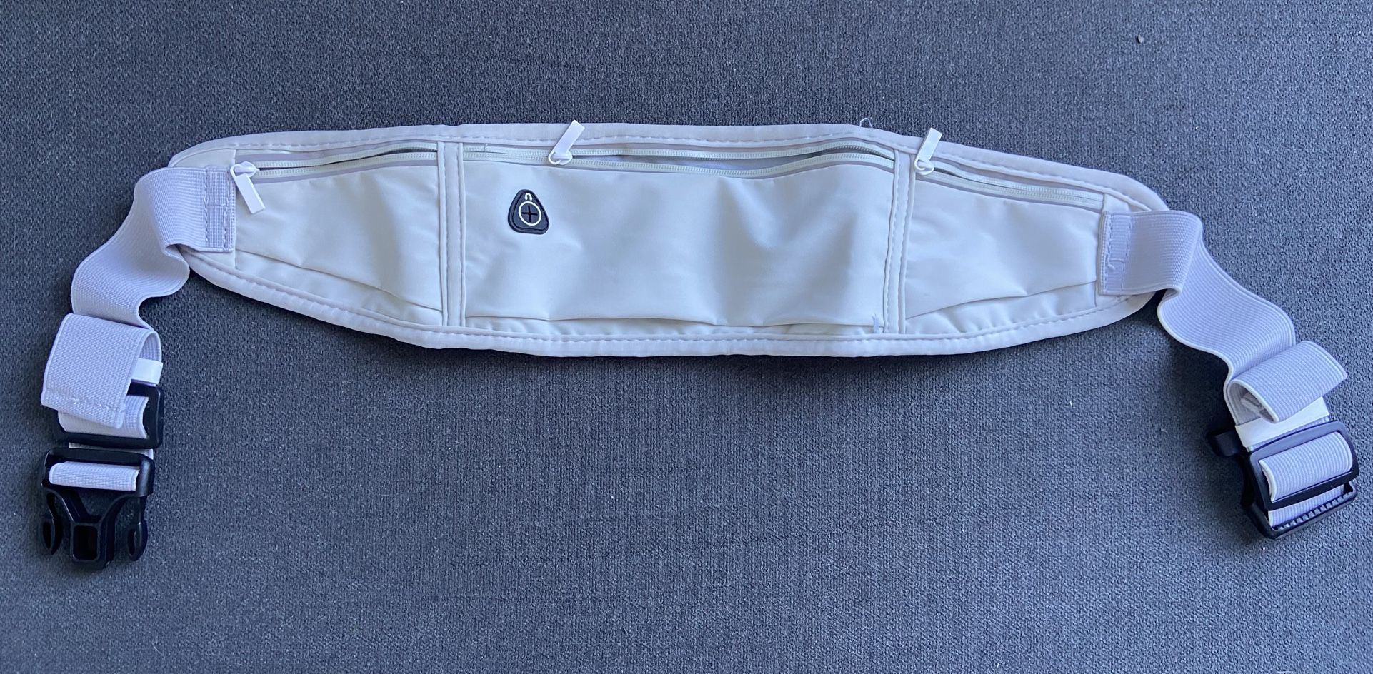 Fanny pack for running used once for a festival is like new