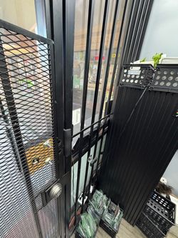 Metal gate with lock