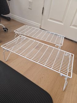 Wire shoe rack
