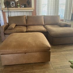 Chaise Couch With Ottoman 