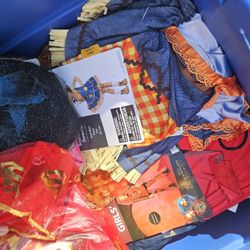 Costumes 