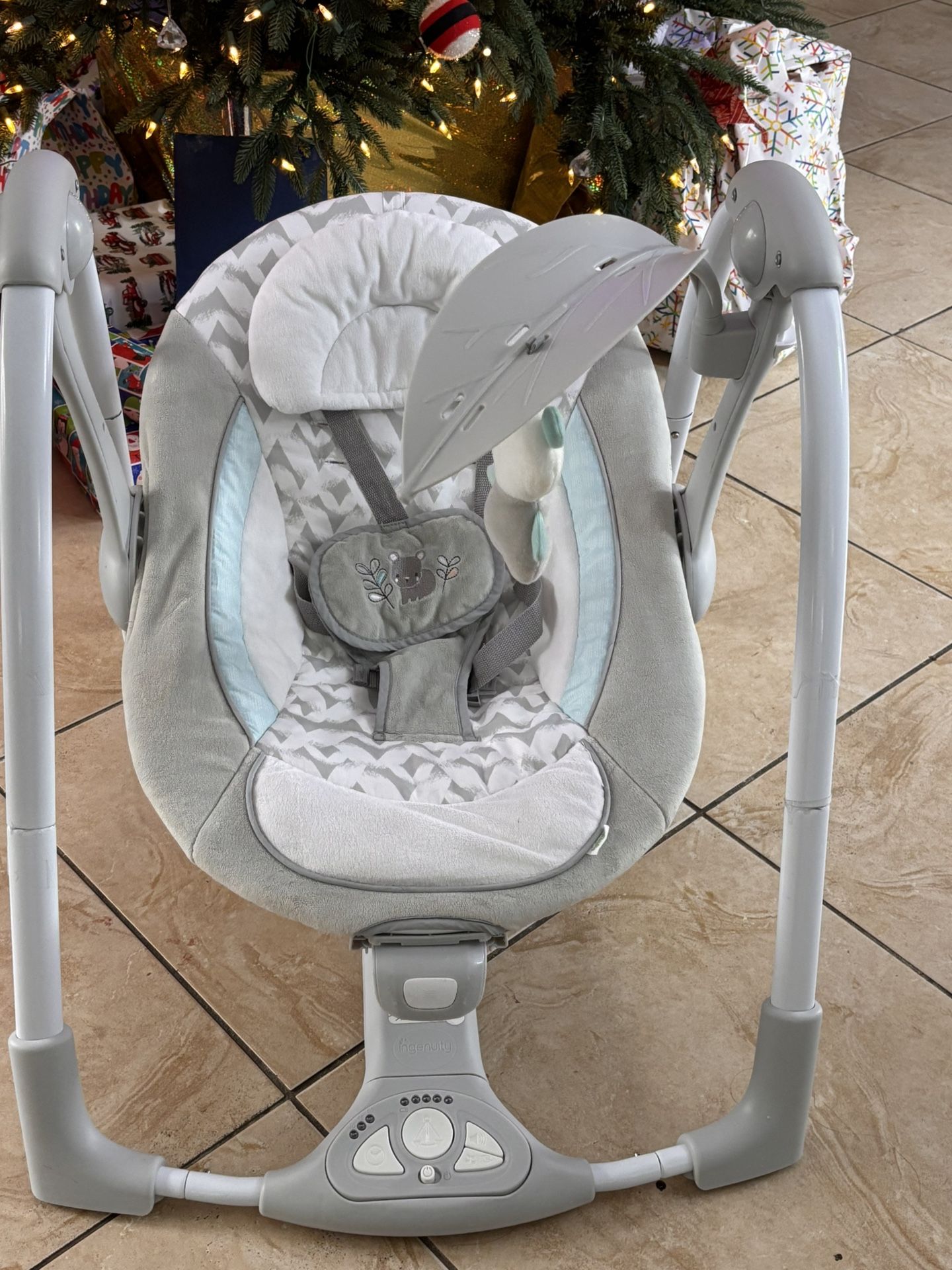 Ingenuity ConvertMe 2-in-1 Compact Portable Automatic Baby Swing & Infant Seat, Battery-Powered Vibrations, 0-9 Months 6-20 lbs (Raylan