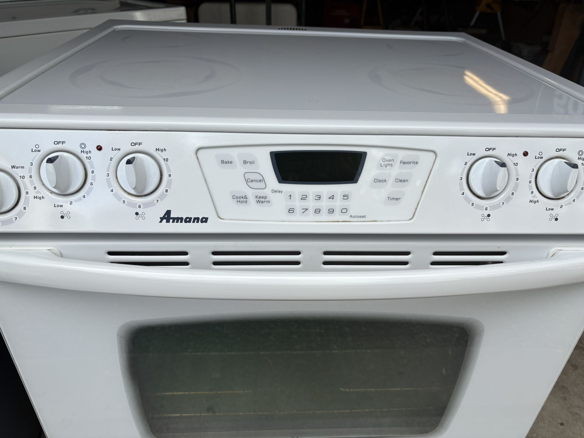 Amana Cook Stove