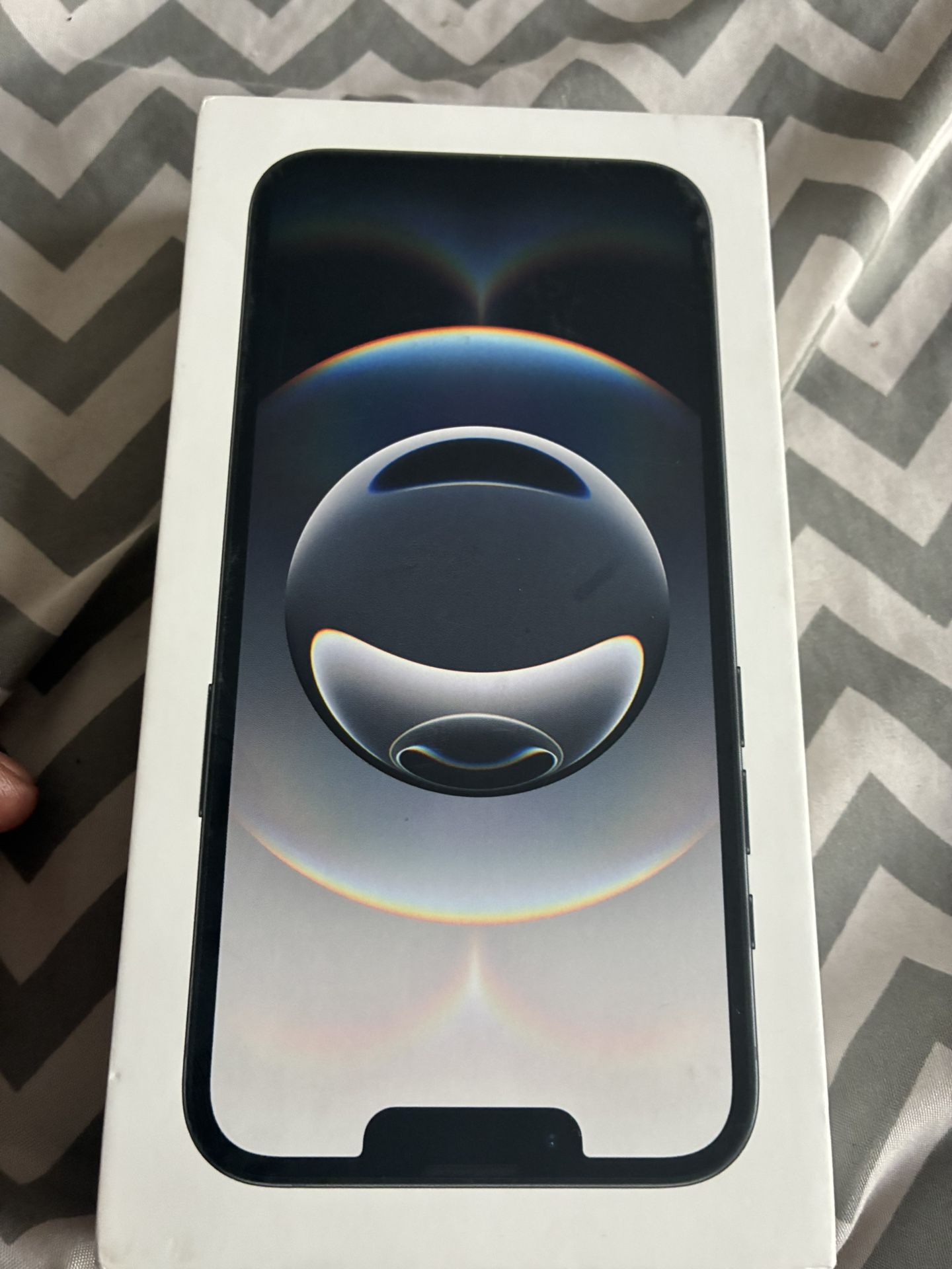 iPhone 16E