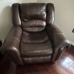  Brown Leather Couch And Recliner 