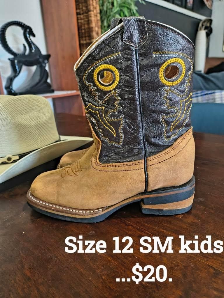 Kids Boots