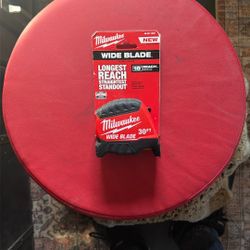  Milwaukee 30 ft. Wide Blade Tape Measure With 18 ft. Reach