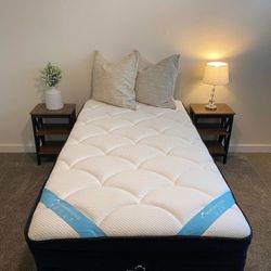 Like New DreamCloud Premier Hybrid, Twin Mattress, Perfect Condition