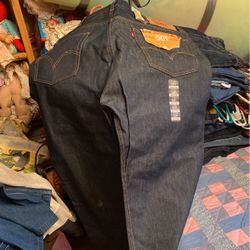 Levi’s Size 42/30 501  New 40 Dollars 