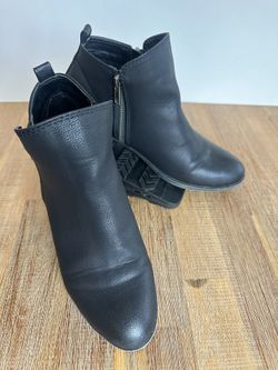 Madden Girl Black Ankle Boots
