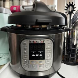 Instant Pot 7 in 1 Electric Pressure Cooker