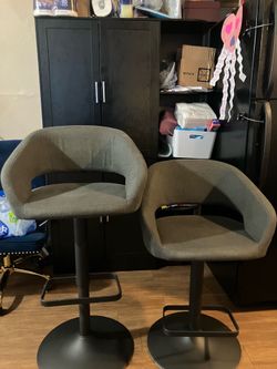Bar stool chairs