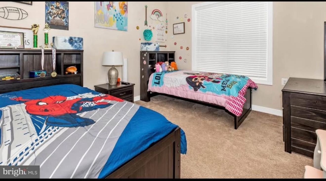 2 Twin Bedroom Set
