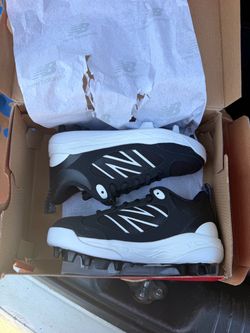 Boys baseball cleats
