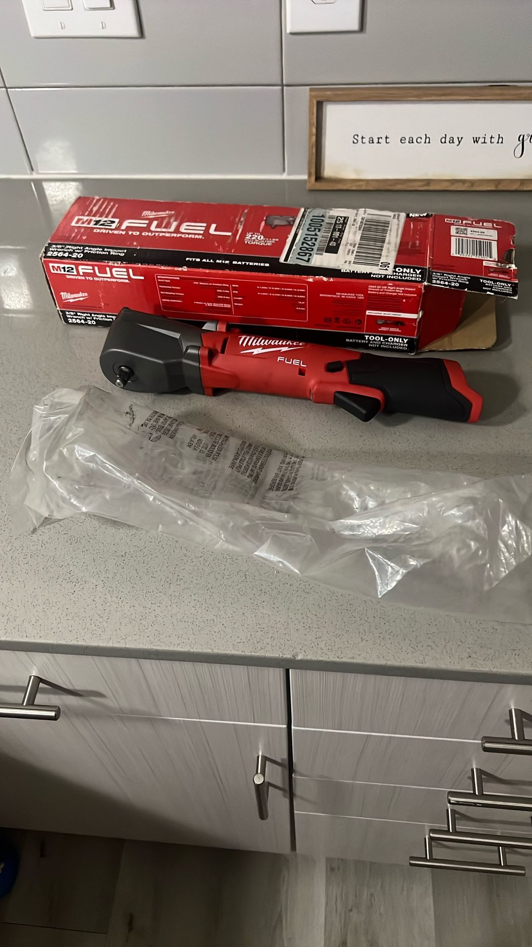 Milwaukee Angle Impact Wrench