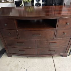 Dresser - Solid Cherry 