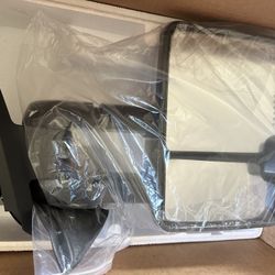 Mirrors For Chevy Silverado 2011-2014 on the right passenger side