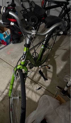 Schwinn Signature hybrid women’s bike