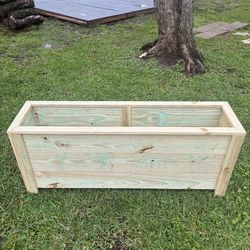 Planter box