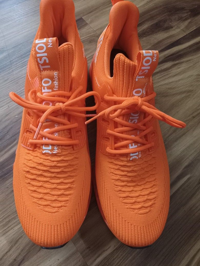 Tsiodfo Sneakers Size 10.5